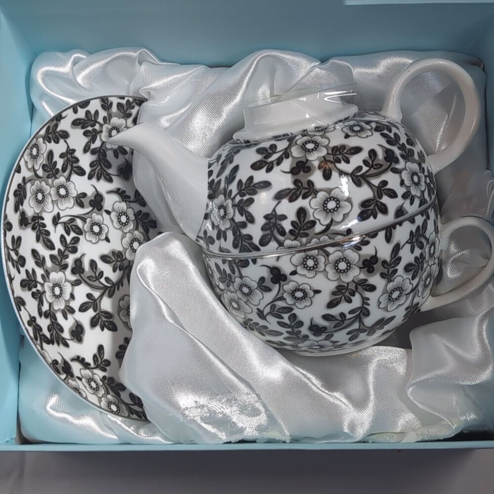 GRACE TEAWARE NEW Tea For 1 With Black & White Floral Design Teapot/Teacup Set